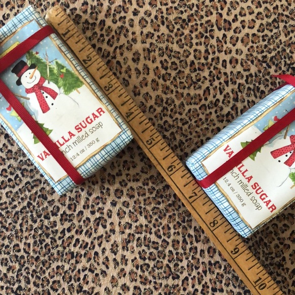 2bars-12.4 oz-French milled Vanilla Sugar Snowman soap - Picture 5 of 9